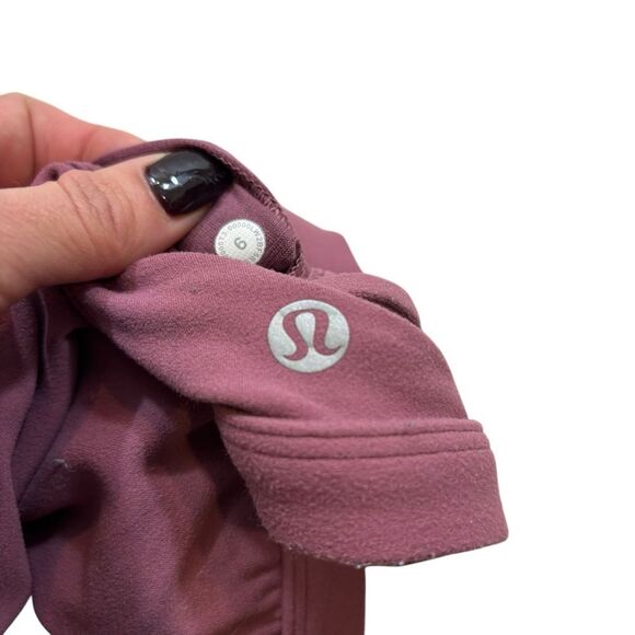 Ladies Lululemon Dusty Rose Strappy Back V Neckline Sports Bra Size 6 - Picture 3 of 7